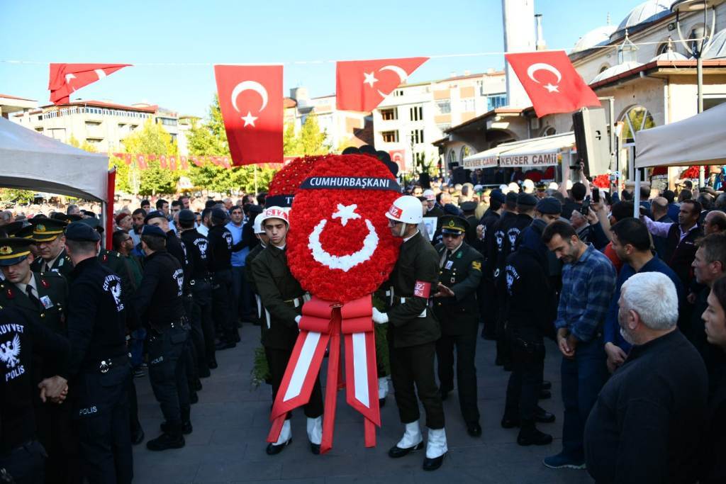 Samsun şehidini uğurladı